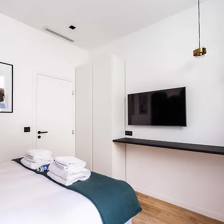Spacious Apartment- 2br-6p - Porte Saint-denis شقة باريس